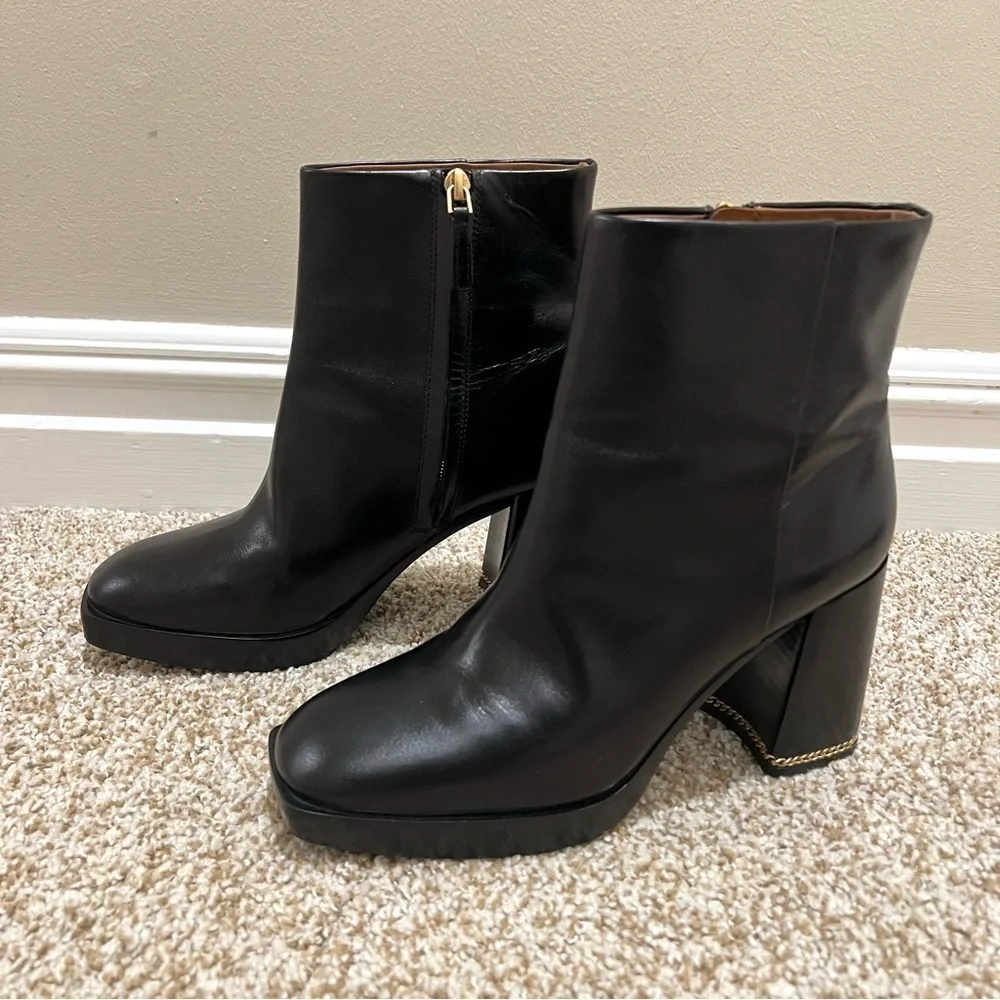 Tory Burch Ruby Block Heel Leather Booties Chain Link Size 8.5